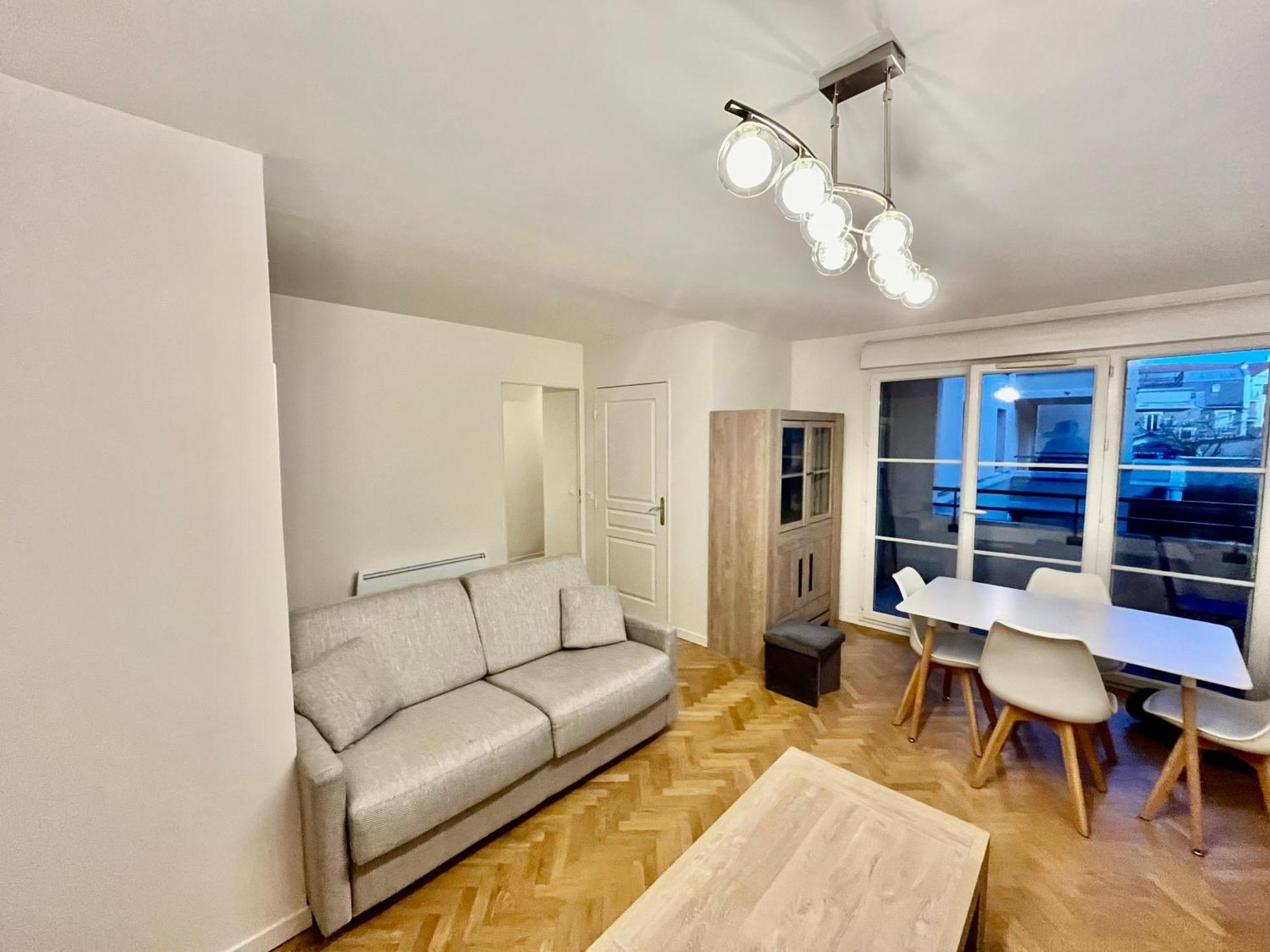 Le Sept Avec Parking, Transfert Apartment Vaires-sur-Marne Bagian luar foto