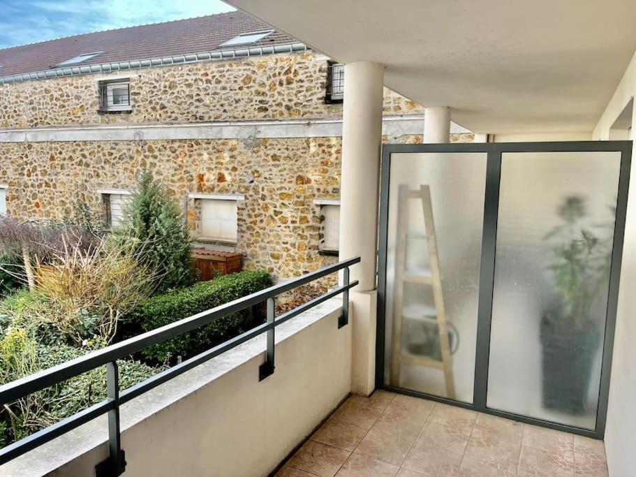 Le Sept Avec Parking, Transfert Apartment Vaires-sur-Marne Bagian luar foto